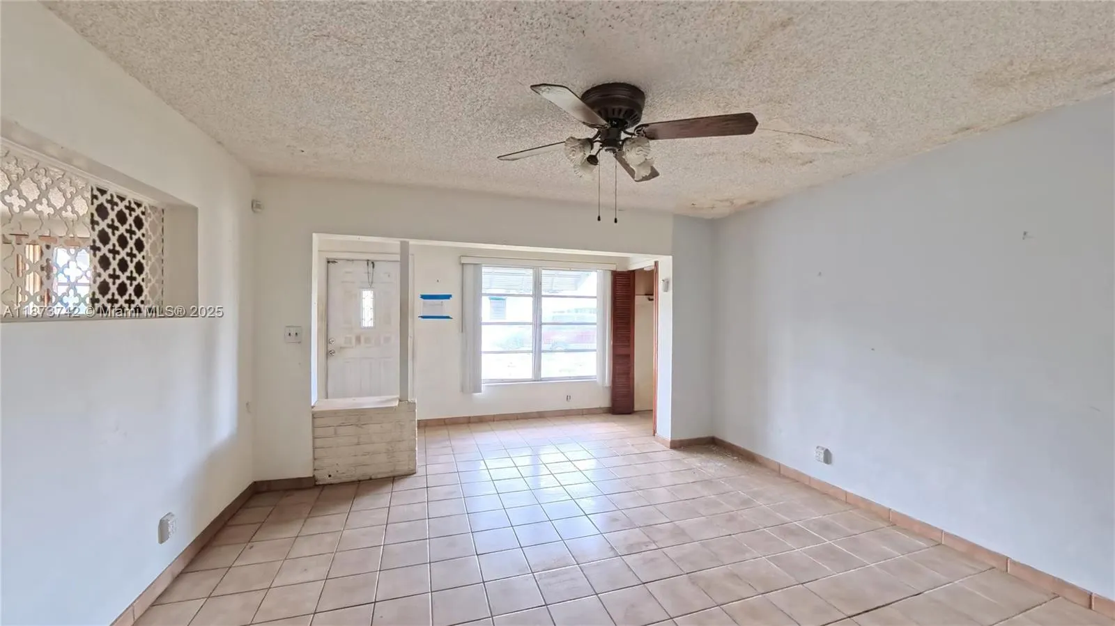 410 NW 52 St