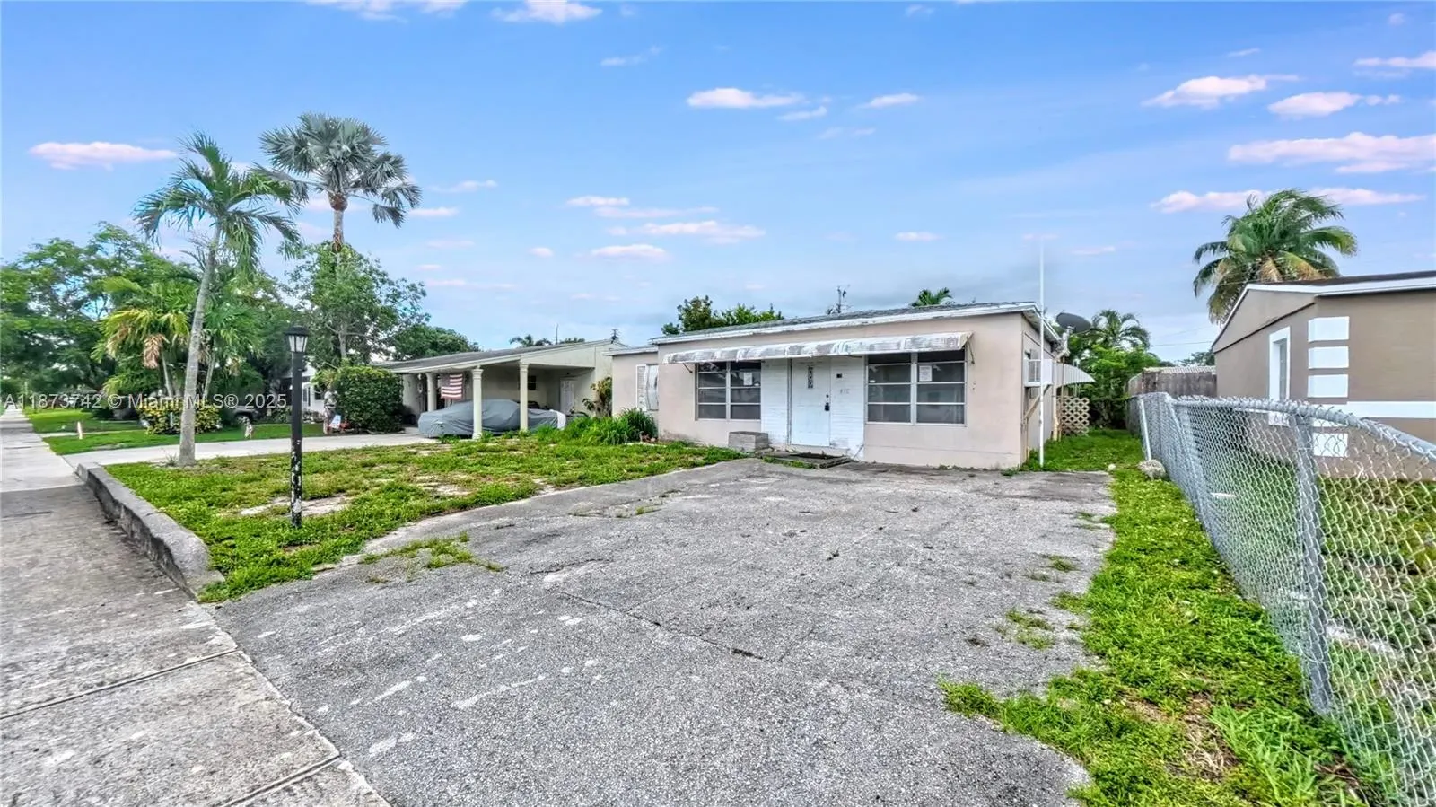 410 NW 52 St