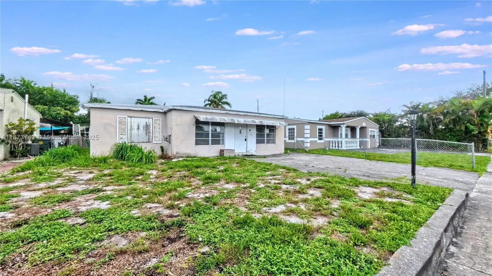 410 NW 52 St