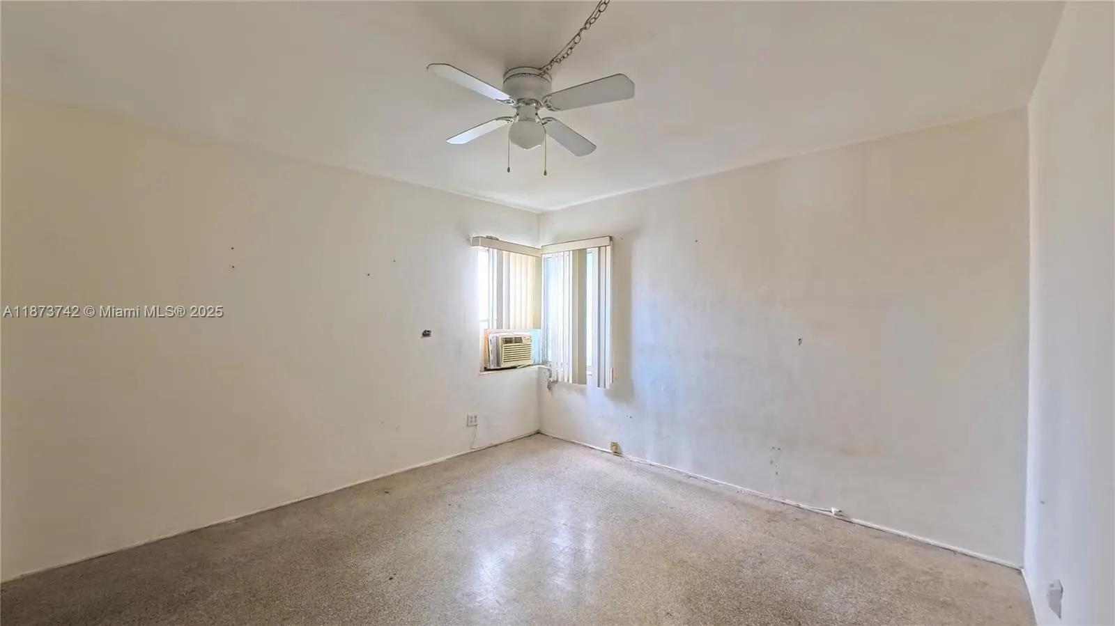 410 NW 52 St