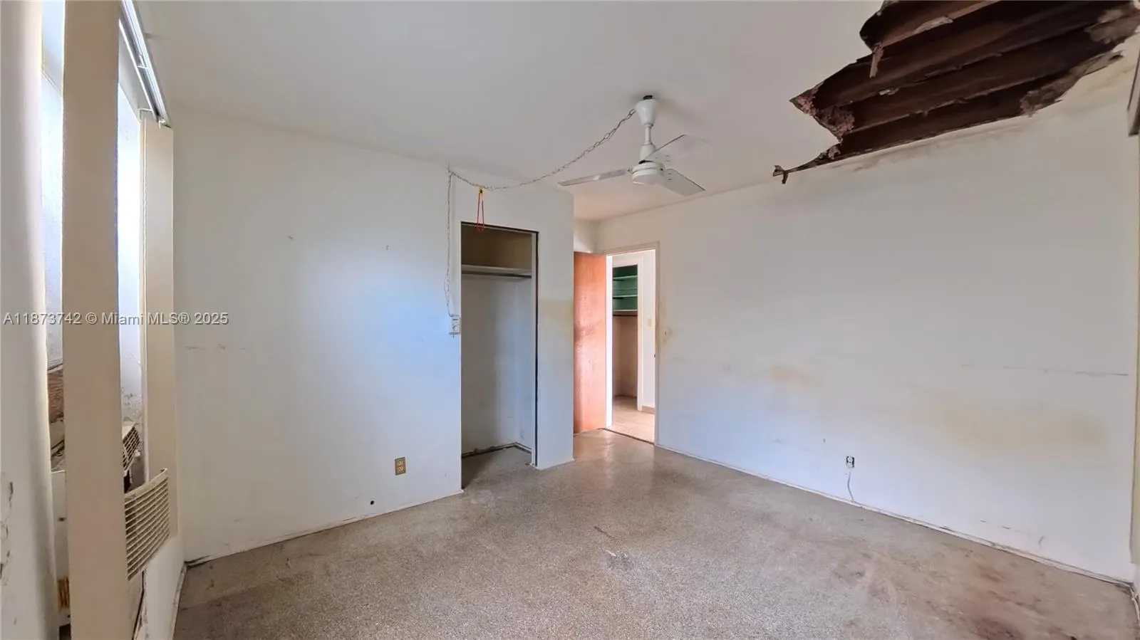 410 NW 52 St