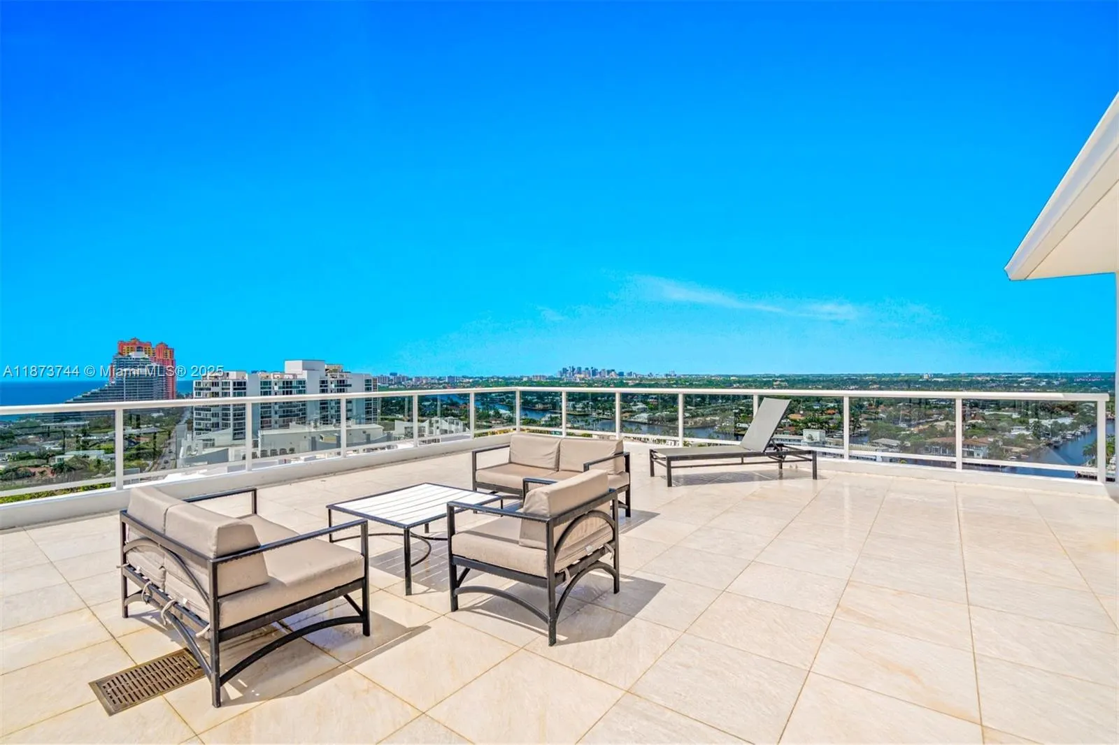 2841 N Ocean Blvd, #702