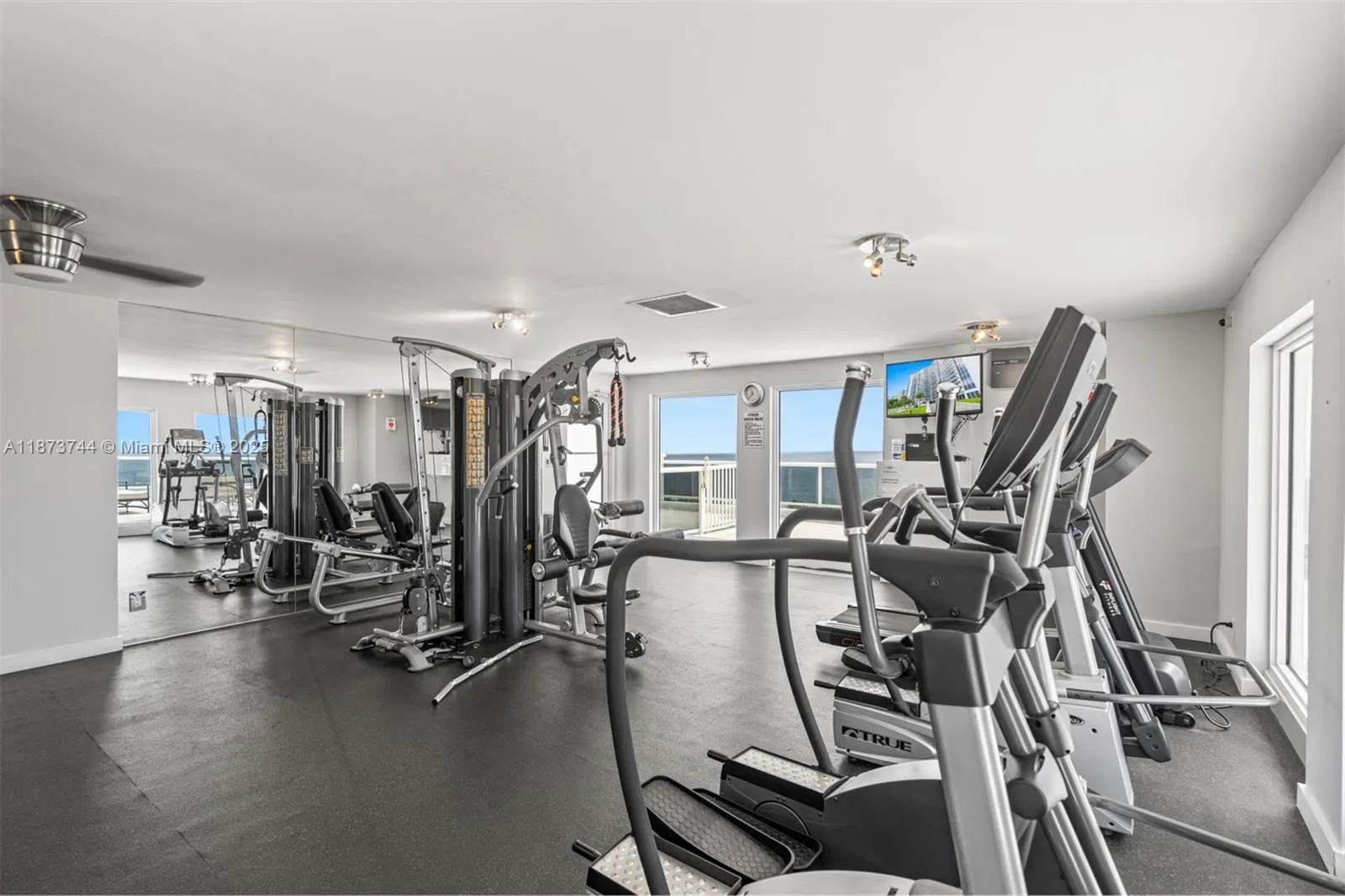 2841 N Ocean Blvd, #702