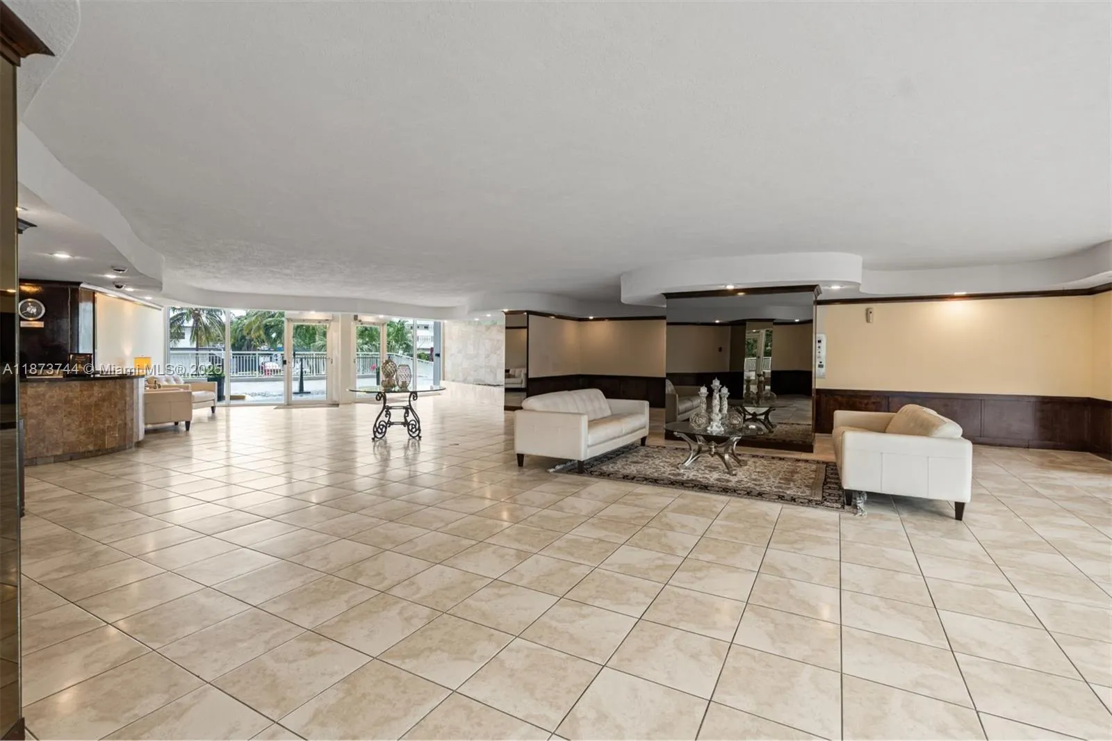 2841 N Ocean Blvd, #702