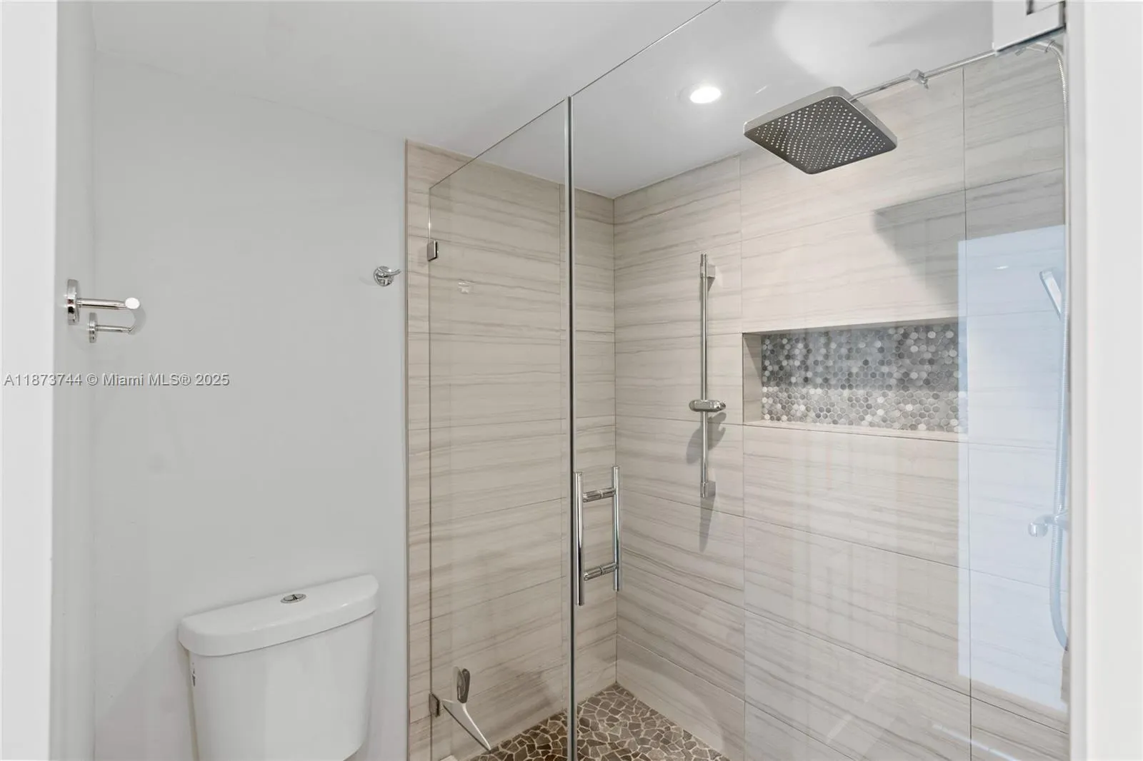 2841 N Ocean Blvd, #702