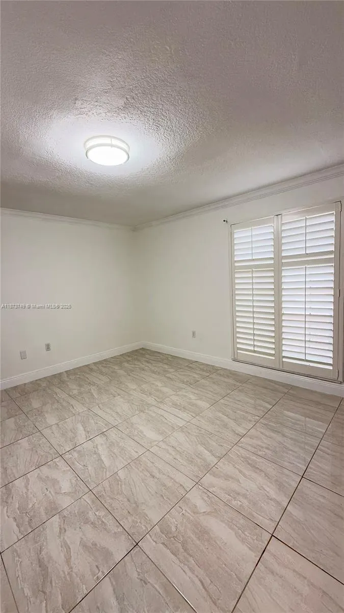 7121 Miami Lakes Dr, #Q8