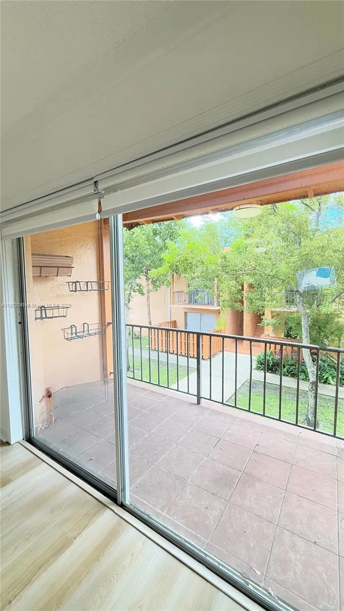 7121 Miami Lakes Dr, #Q8