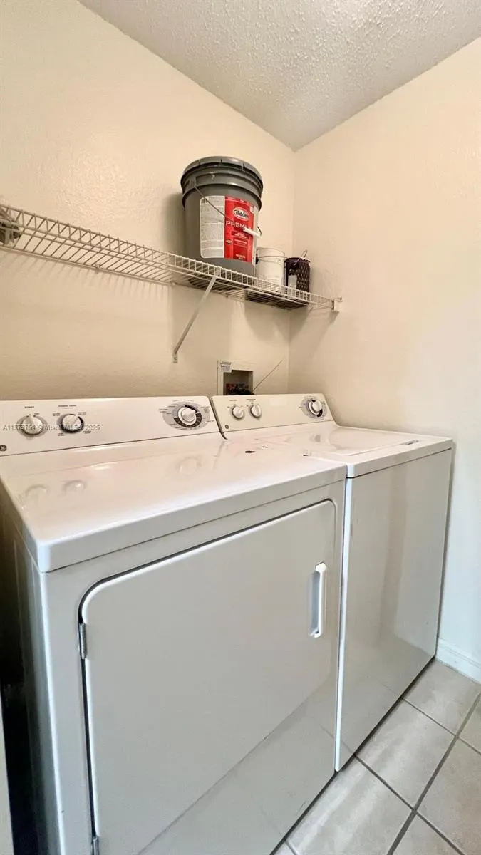 3019 Alcazar Pl, #202