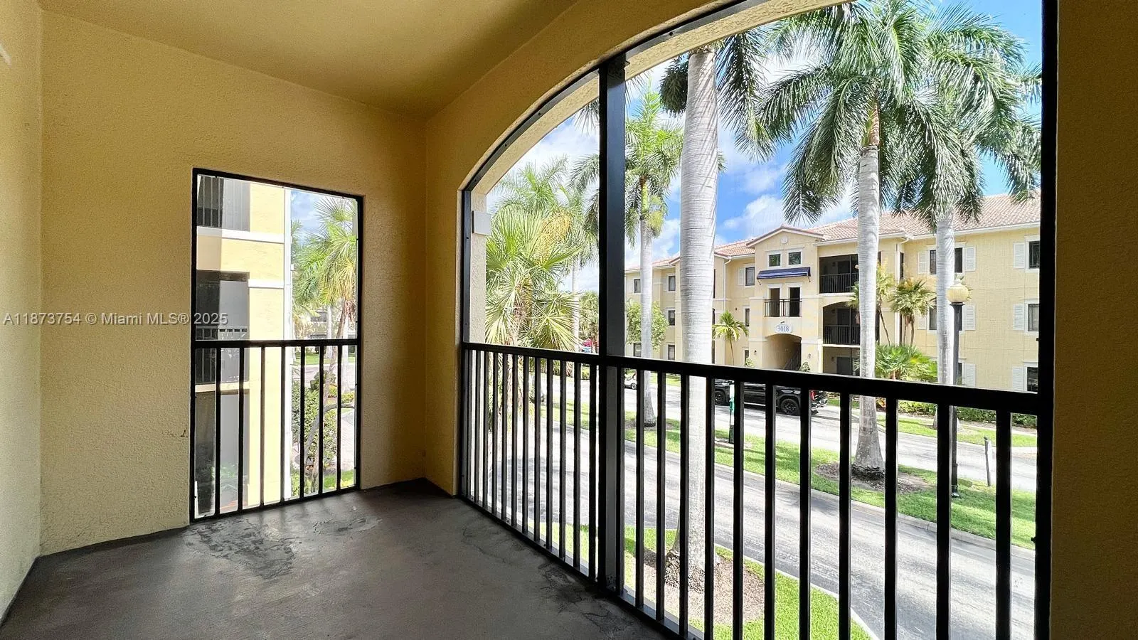 3019 Alcazar Pl, #202