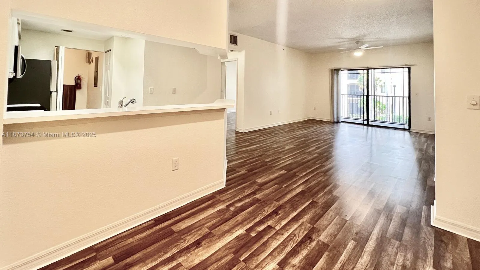 3019 Alcazar Pl, #202