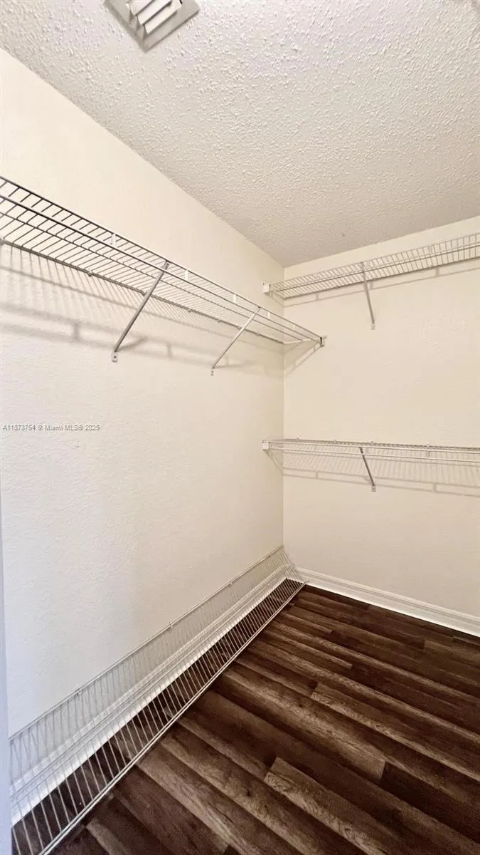 3019 Alcazar Pl, #202