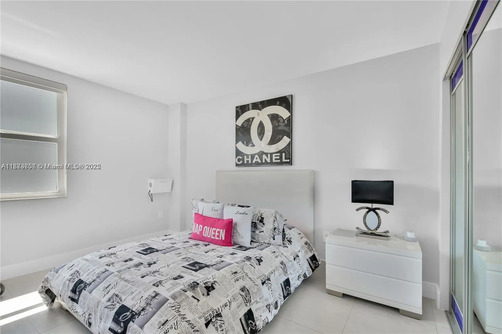 5750 Collins Ave, #14A