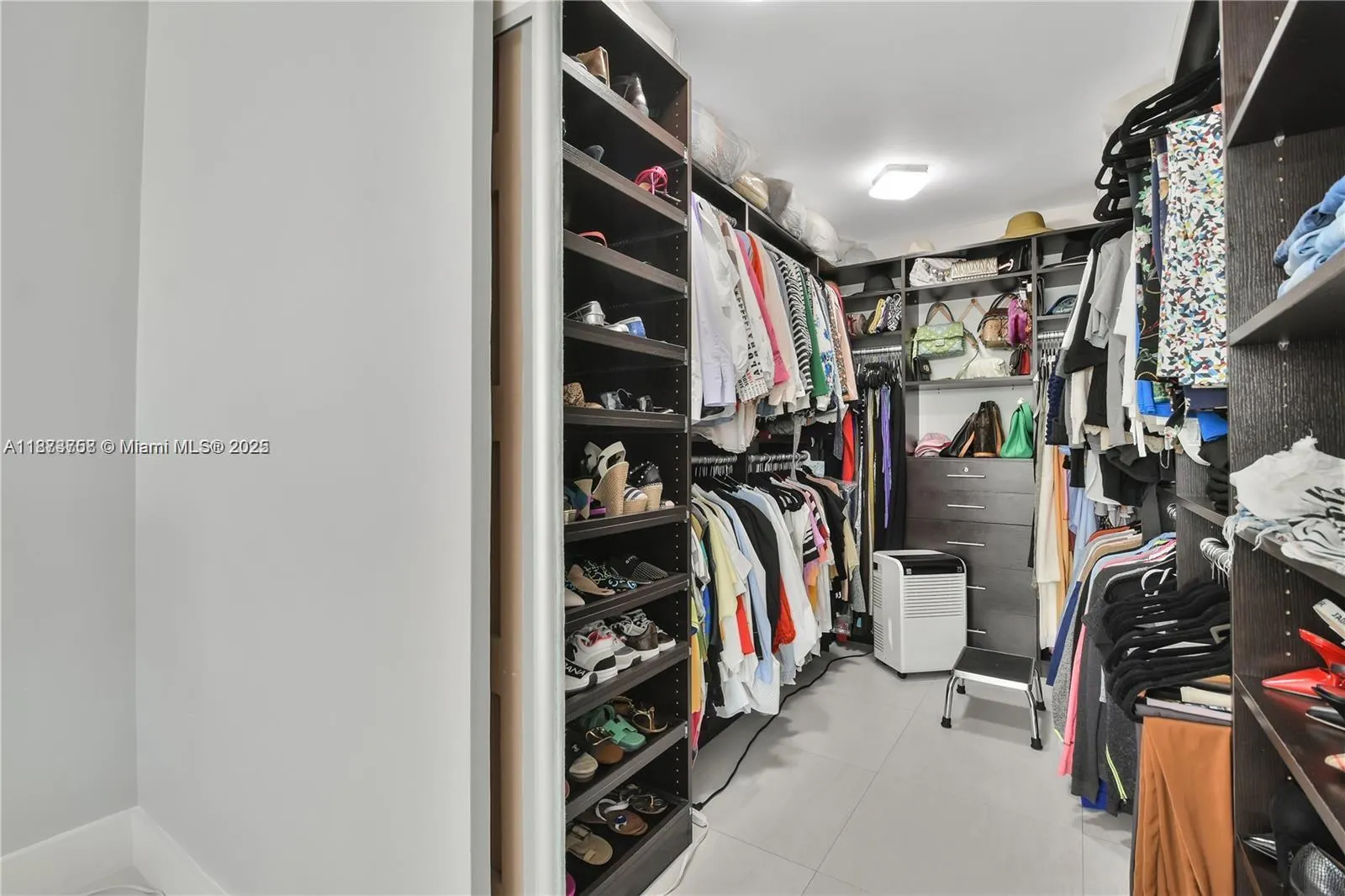 5750 Collins Ave, #14A