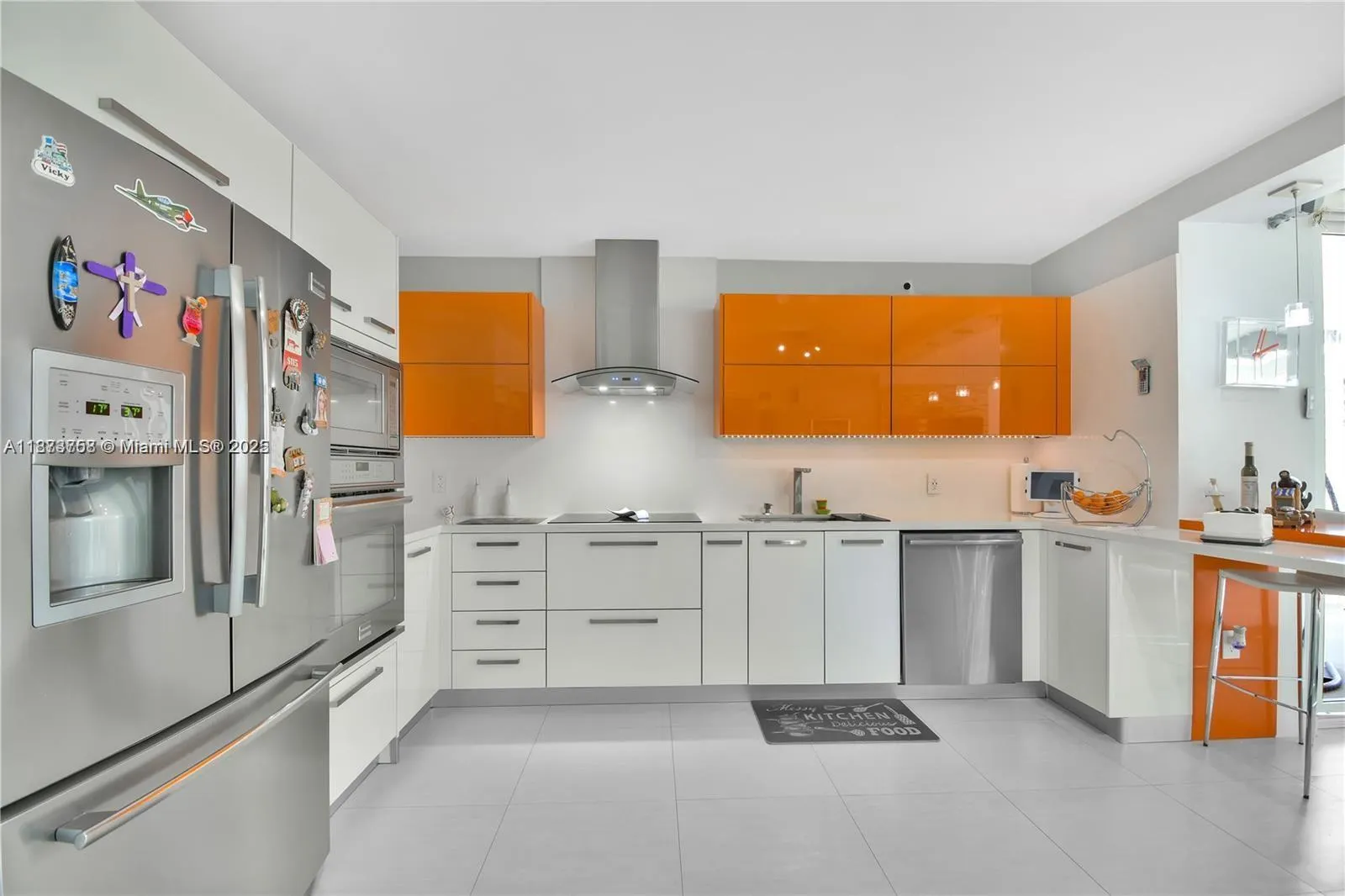 5750 Collins Ave, #14A