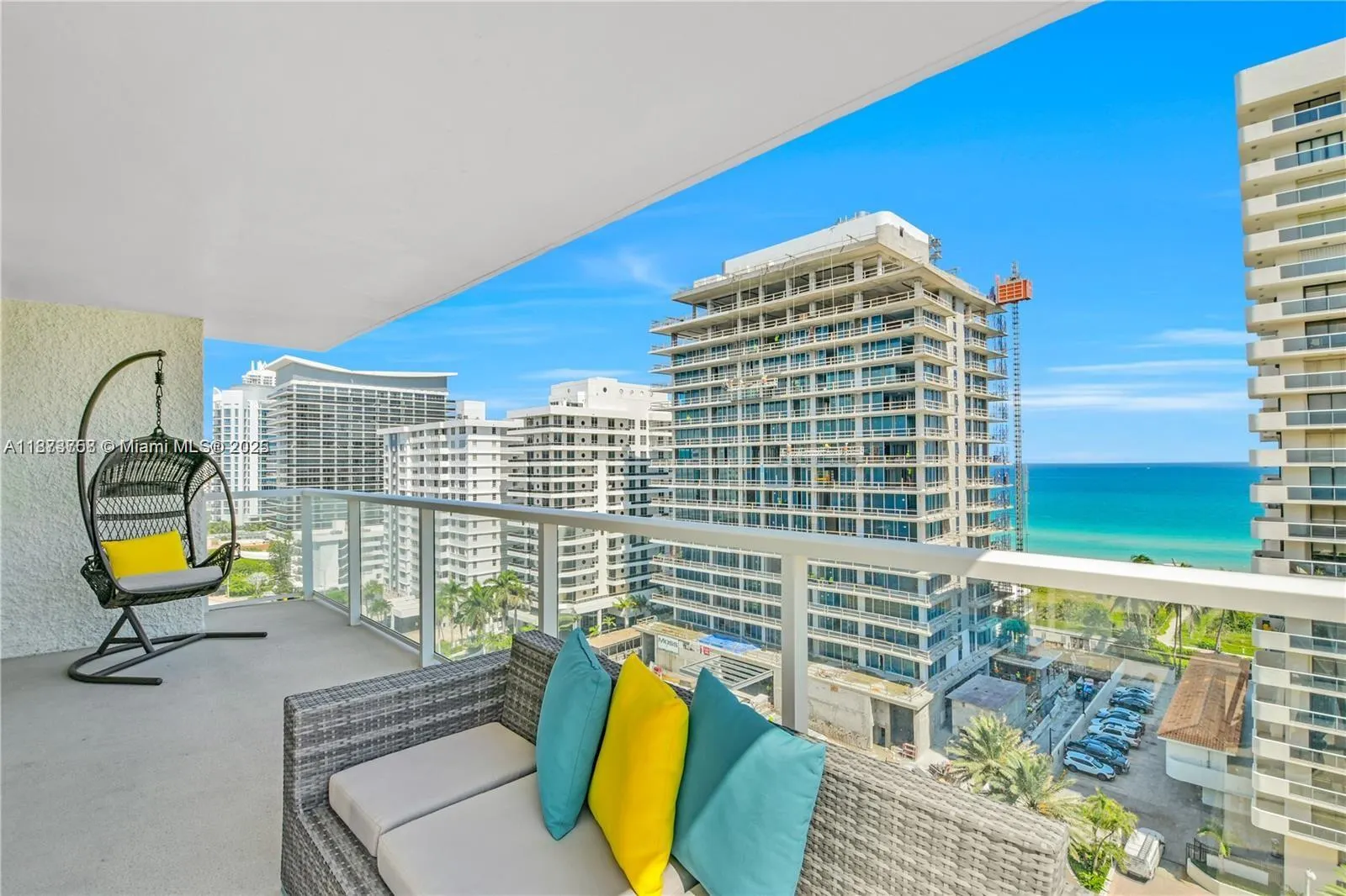 5750 Collins Ave, #14A