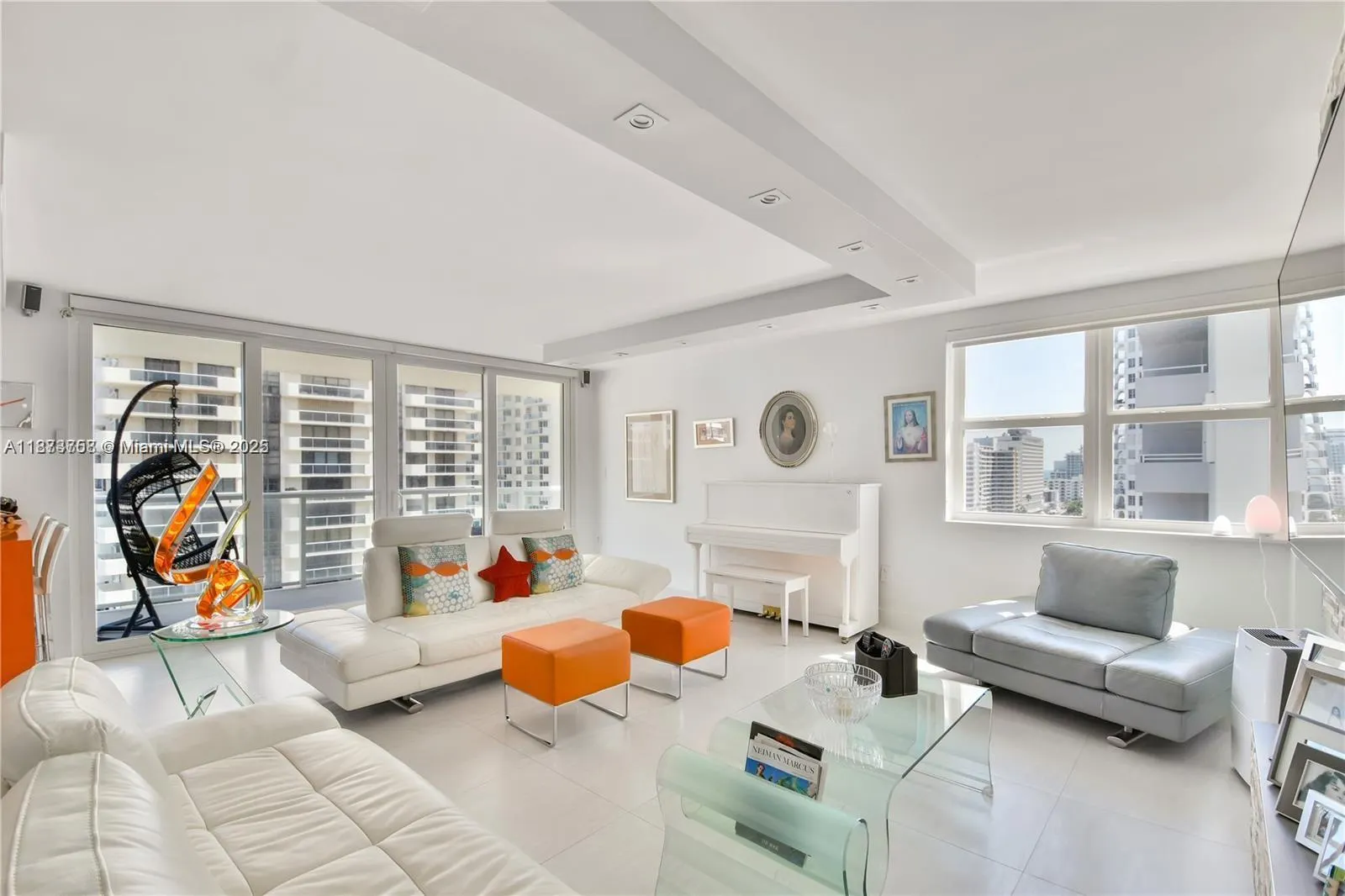 5750 Collins Ave, #14A