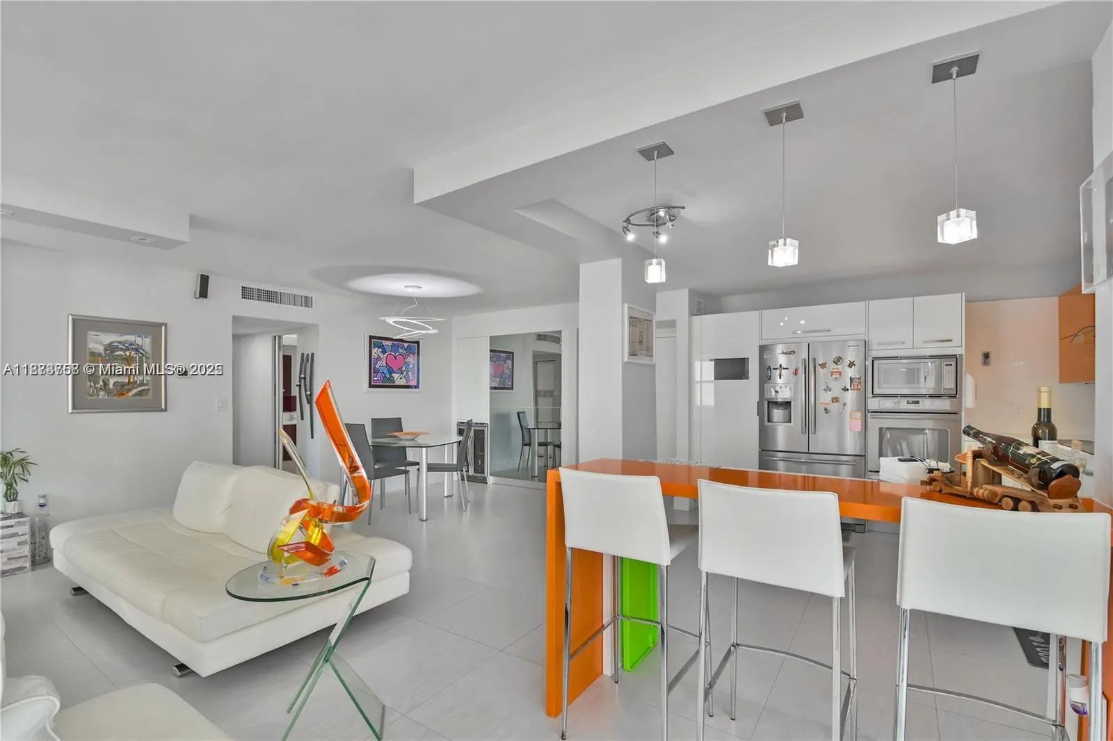 5750 Collins Ave, #14A