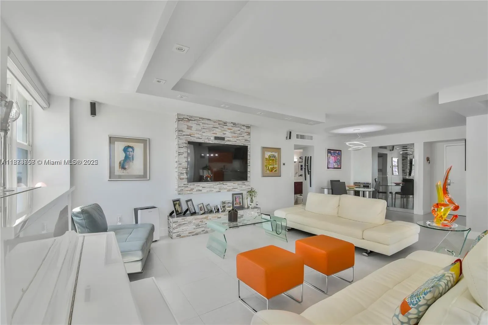 5750 Collins Ave, #14A