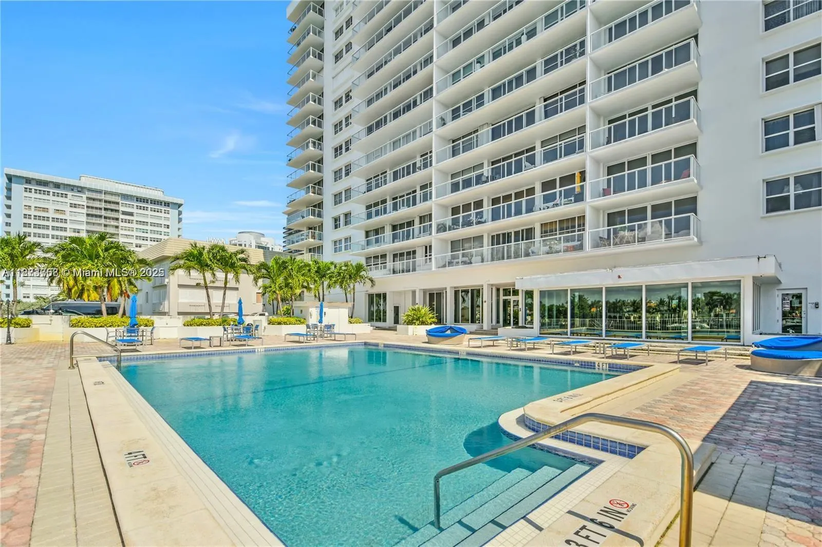 5750 Collins Ave, #14A