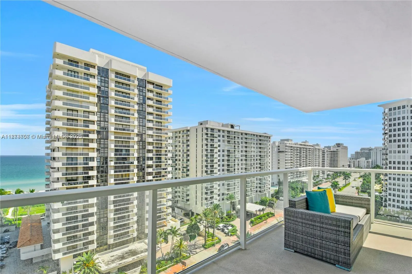 5750 Collins Ave, #14A