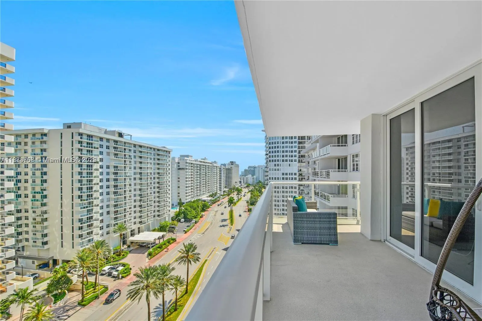 5750 Collins Ave, #14A