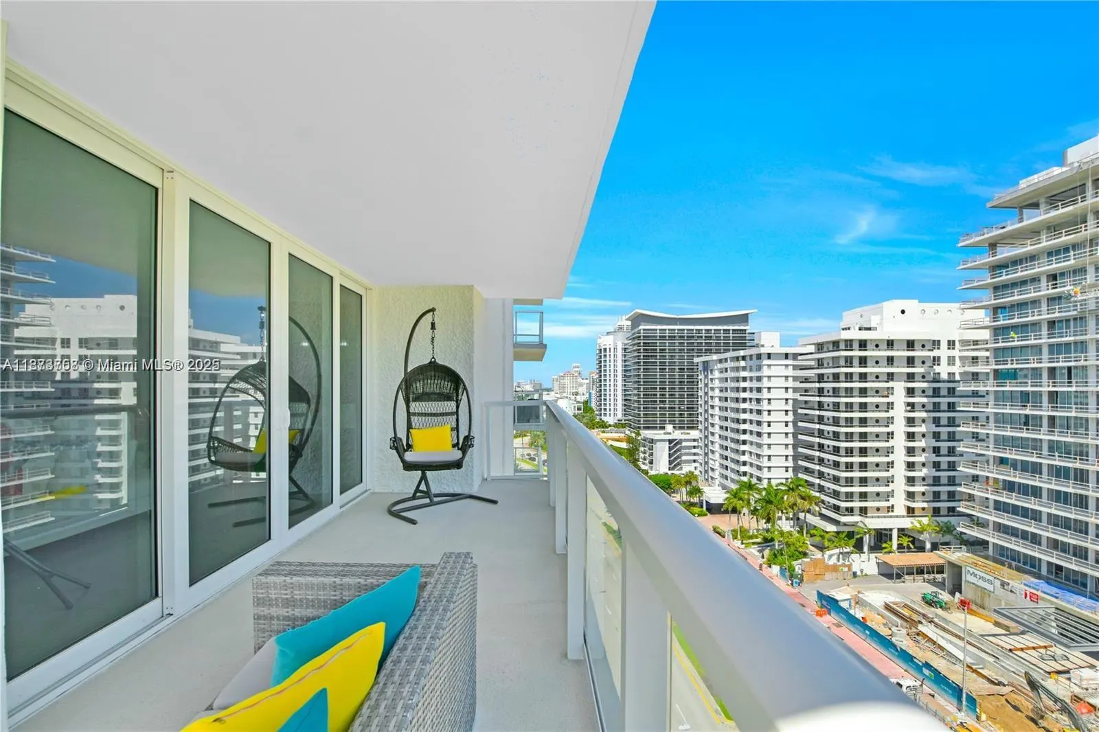 5750 Collins Ave, #14A