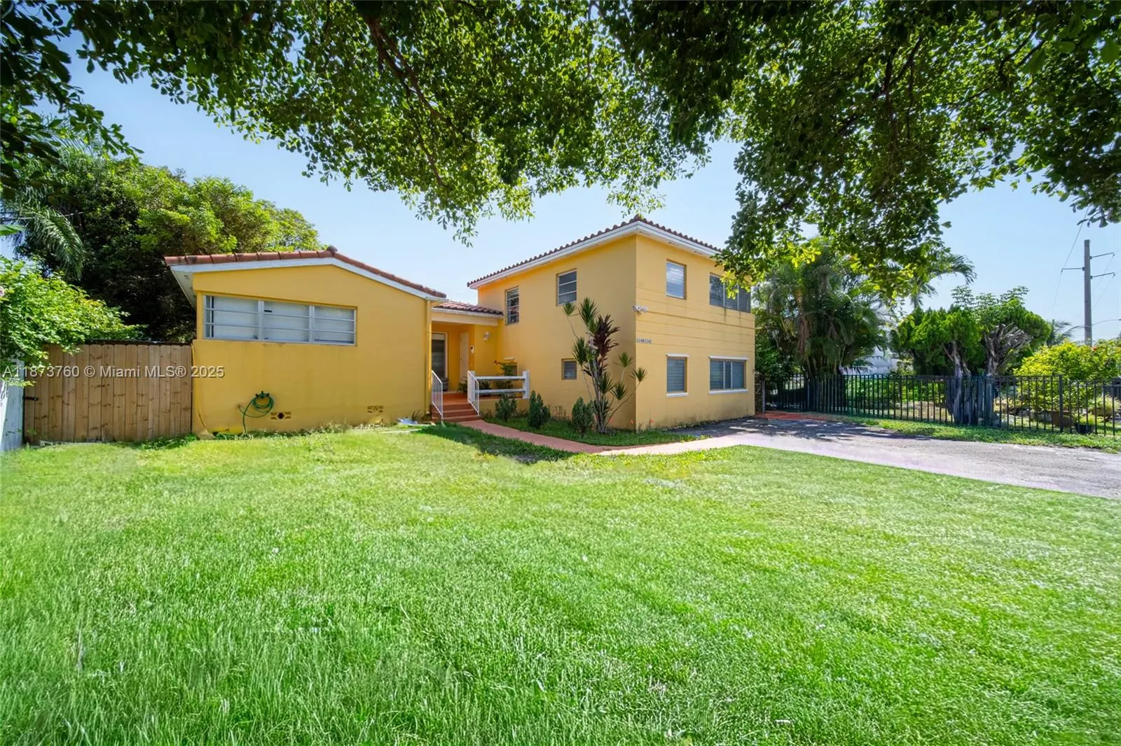 3340 SW 7th St