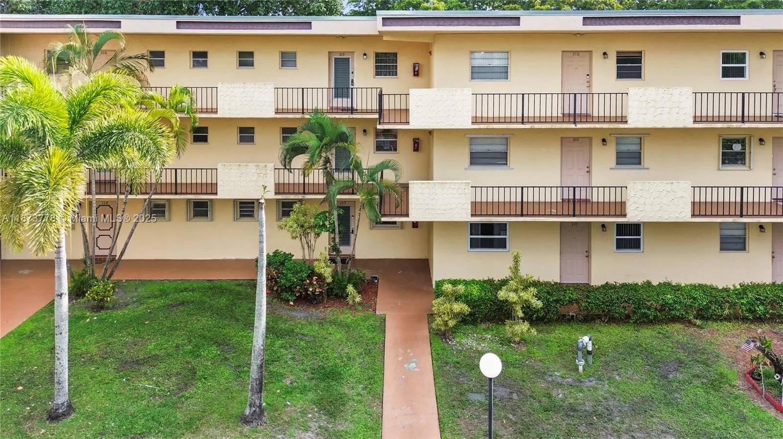 300 Berkley Rd, #107