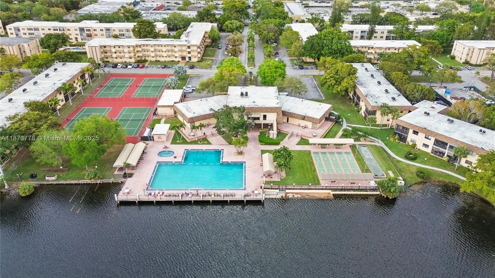 300 Berkley Rd, #107