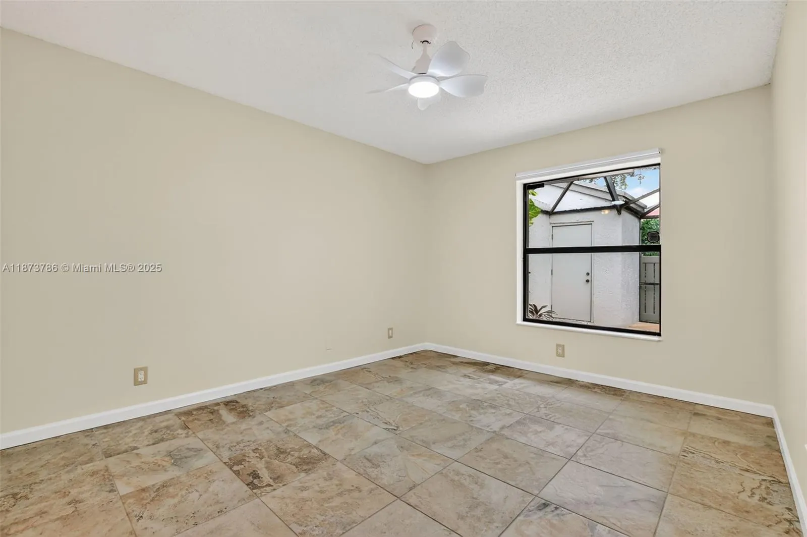 4843 NW 22nd St, #4157
