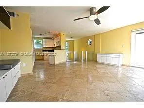 1005 8th St, #PH-2