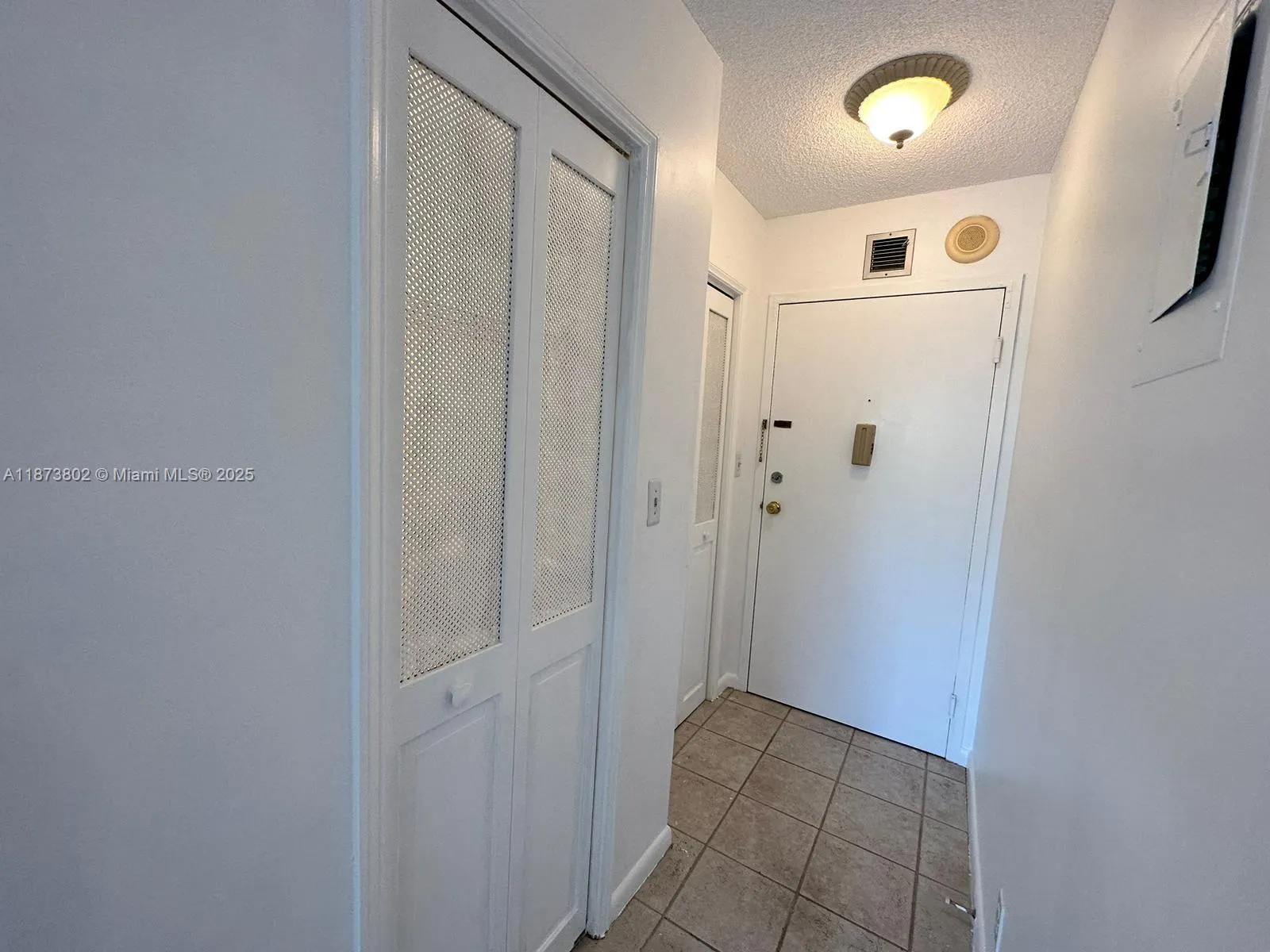 900 NE 18th Ave, #207
