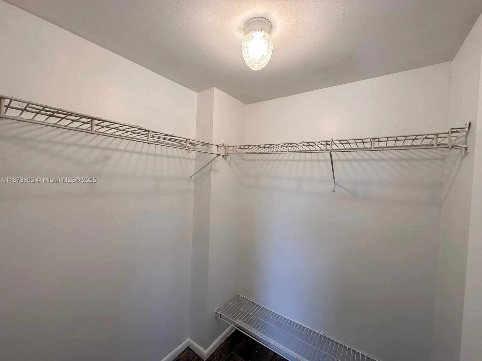 900 NE 18th Ave, #207