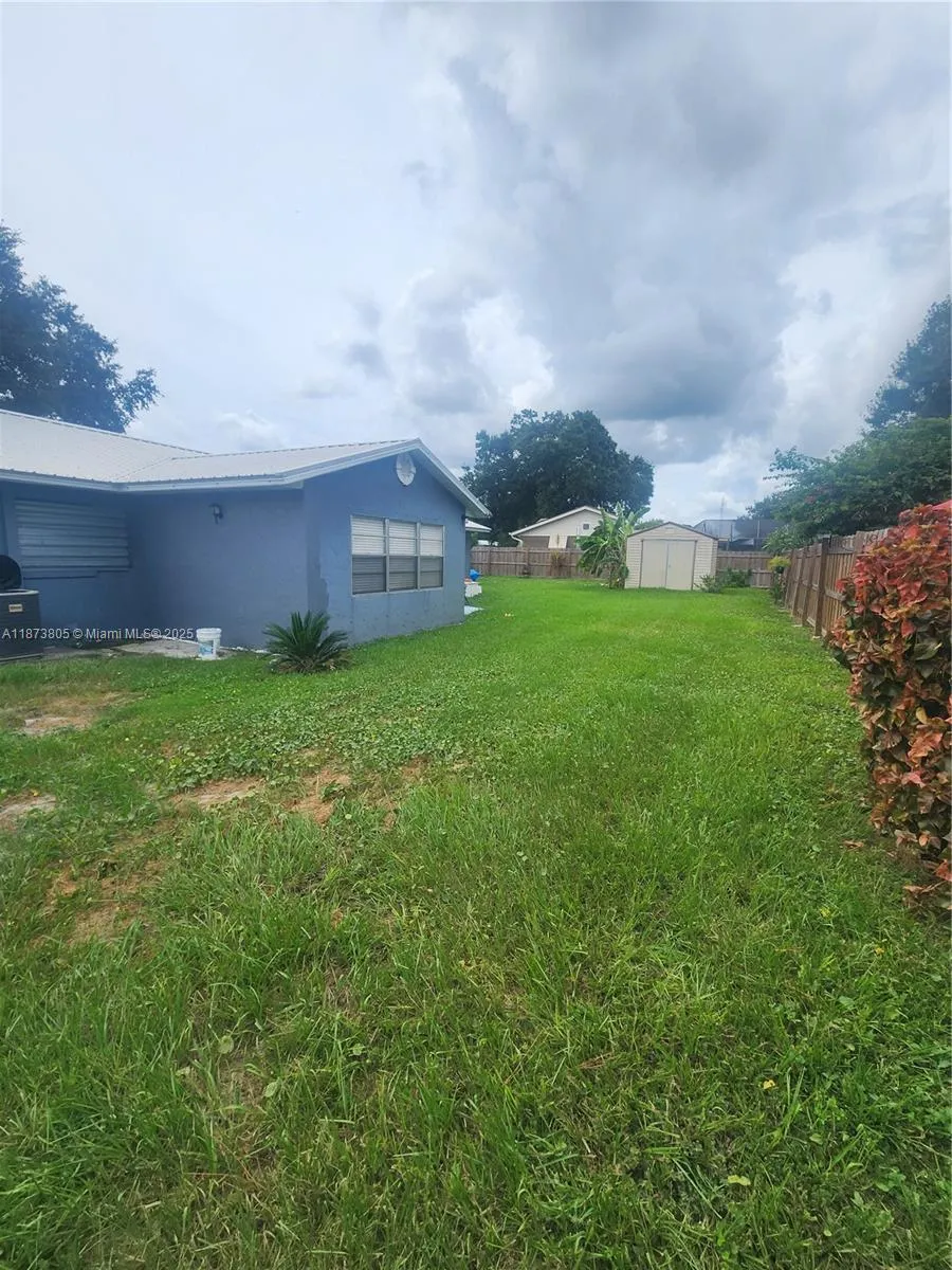 3012 Parkwood Rd.