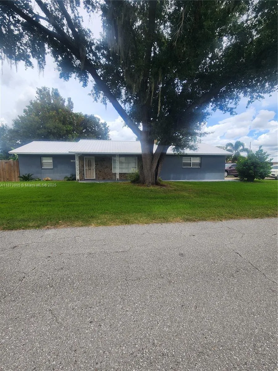 3012 Parkwood Rd.