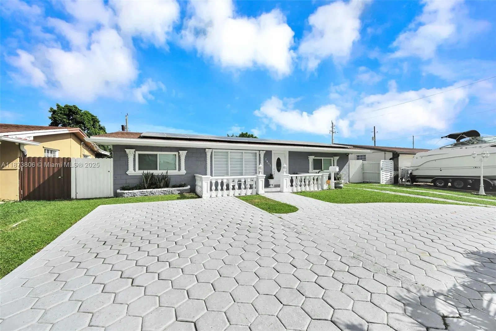 7905 Ramona St