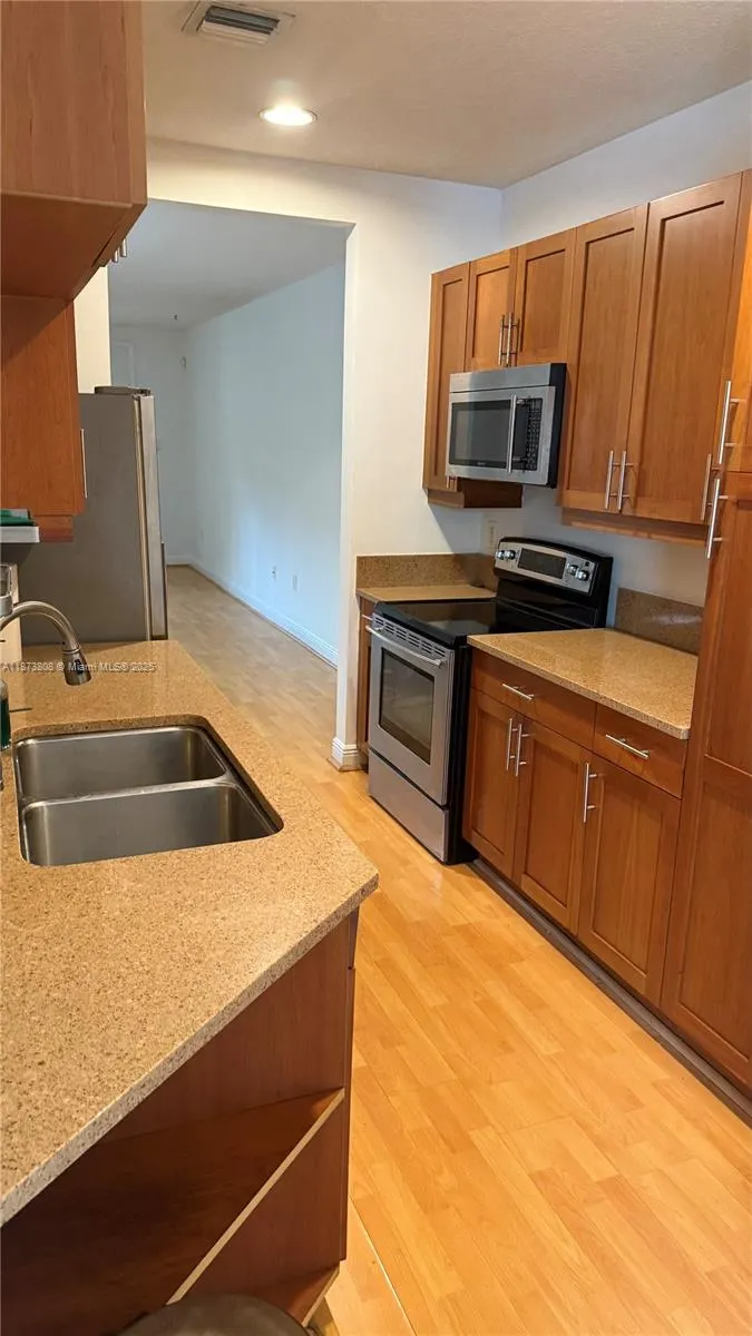 1337 SW 3rd Ct, #0