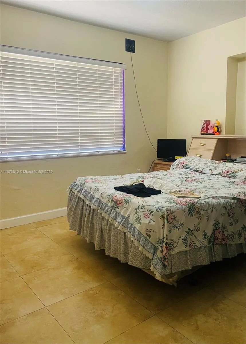 10440 NW 28th Ct