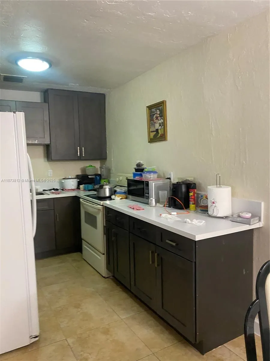 10440 NW 28th Ct