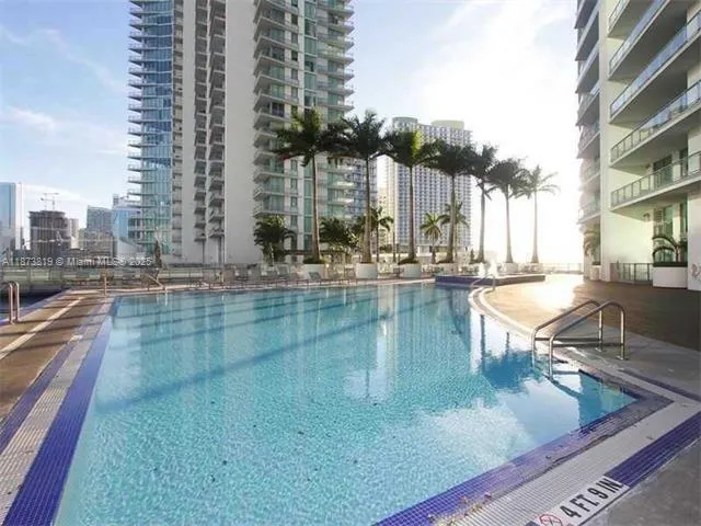 90 SW 3rd St, #1809