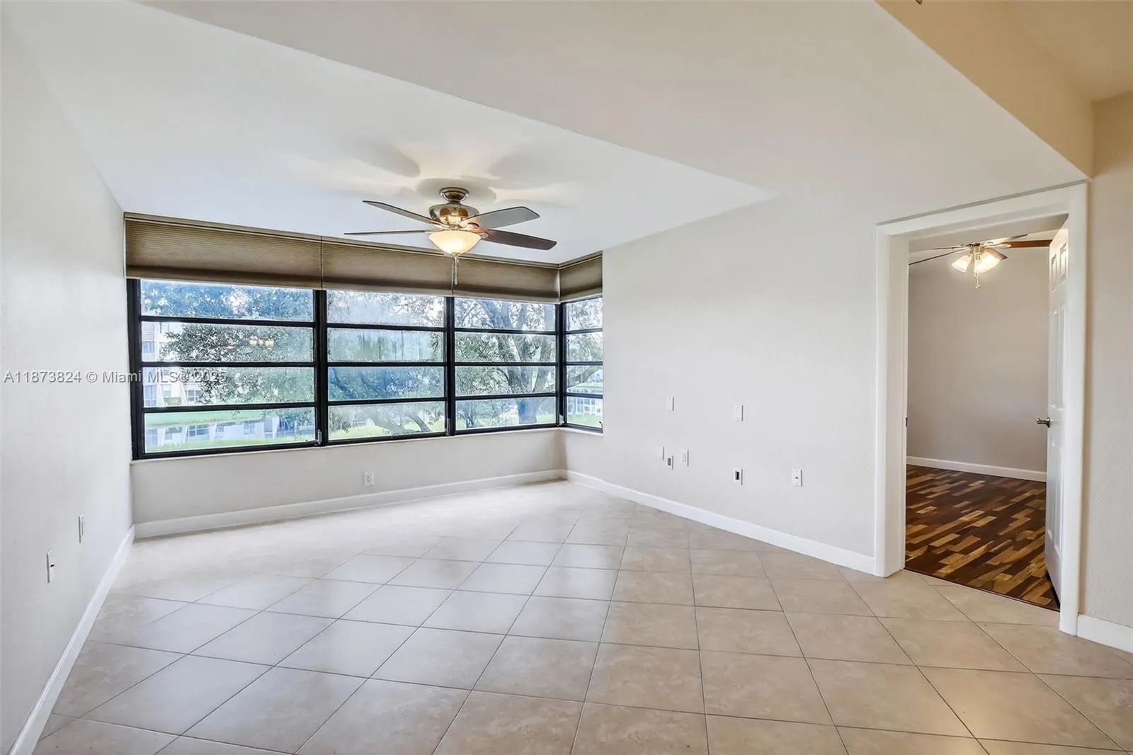 1715 Whitehall Dr, #206