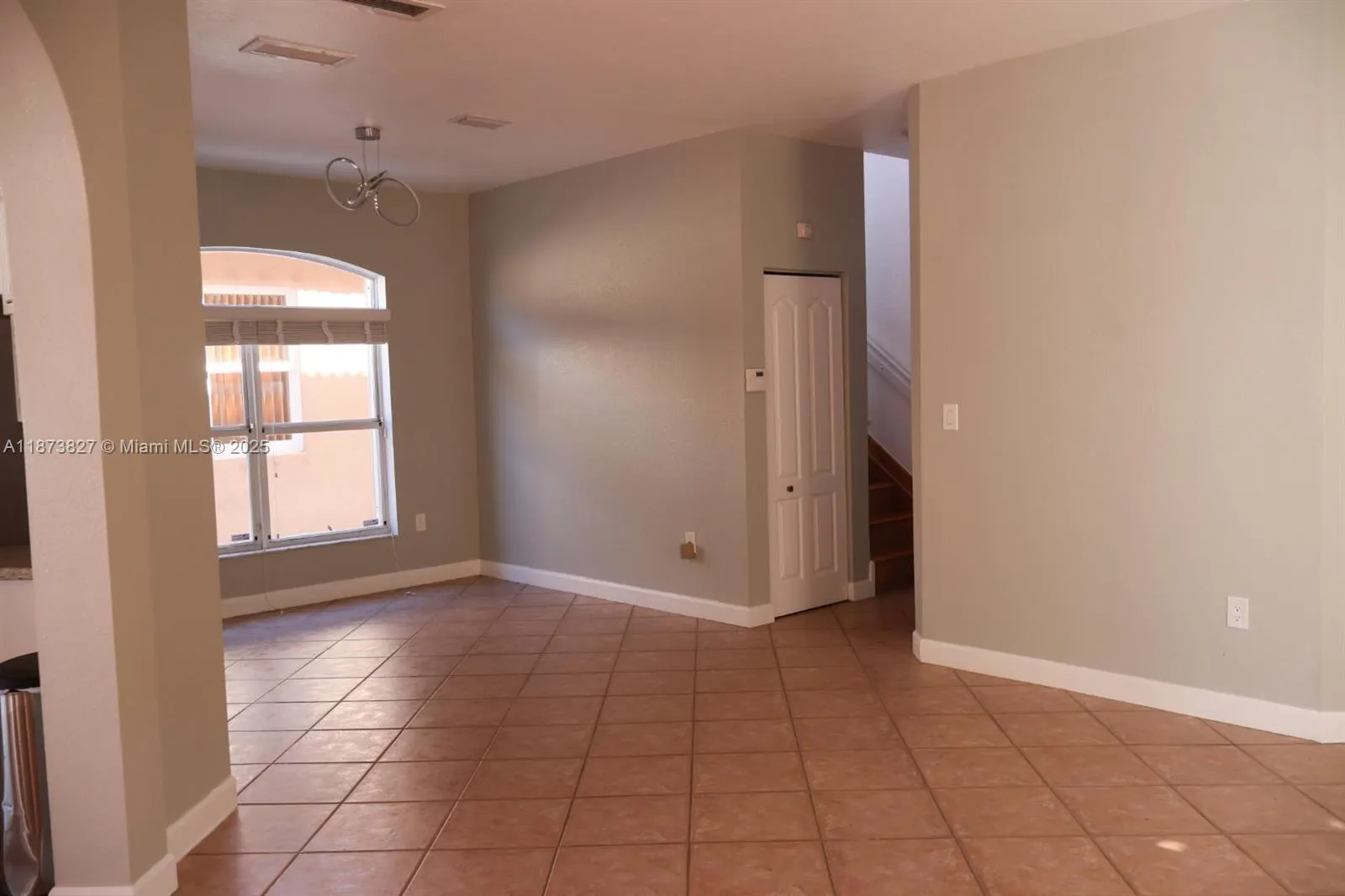 2240 NE 37th Ter