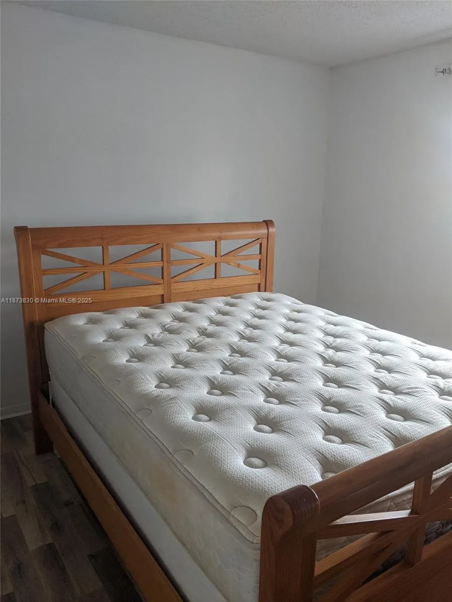 1024 SE 4th Ave, #403