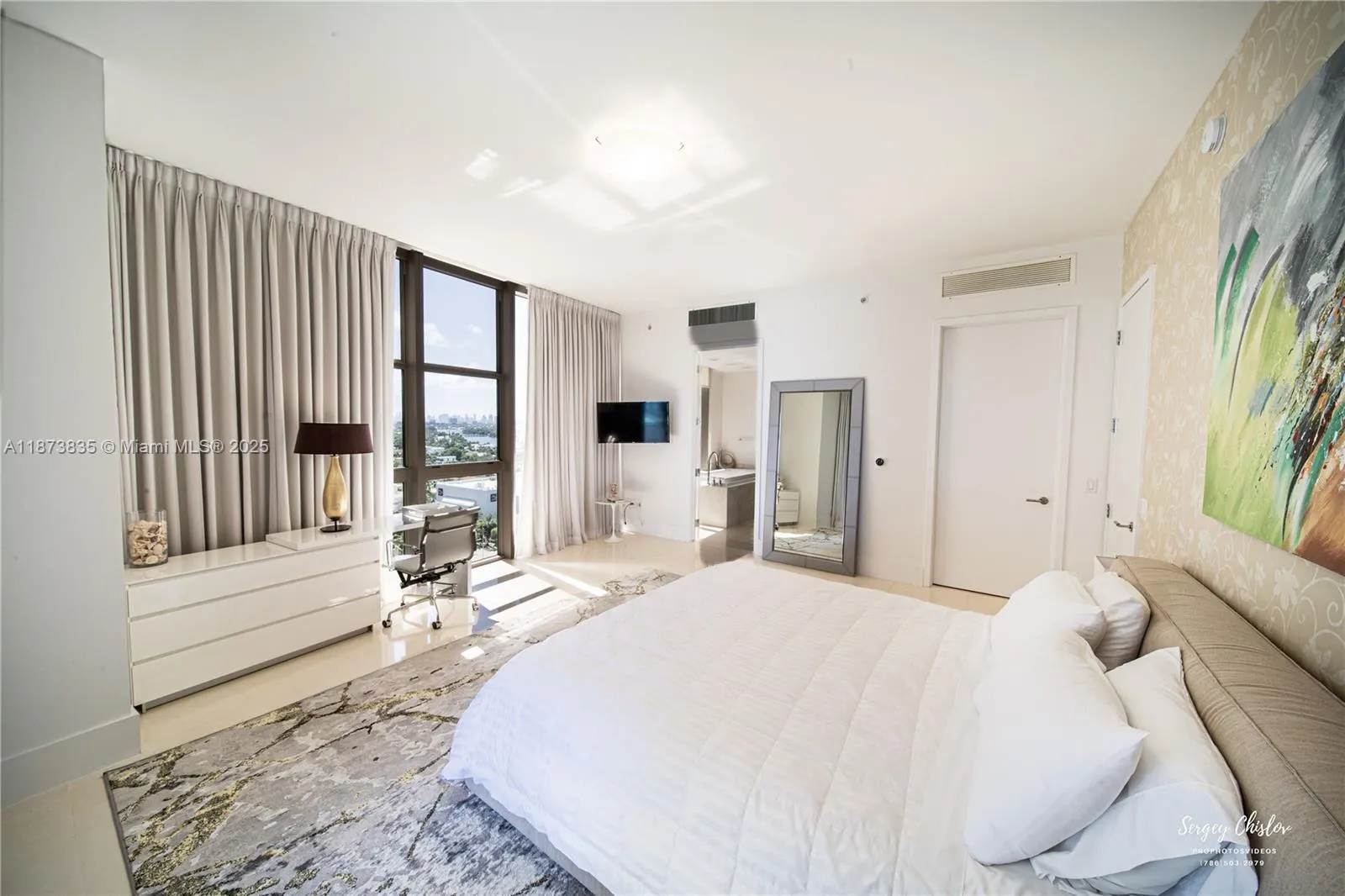 9705 Collins Ave, #1404N