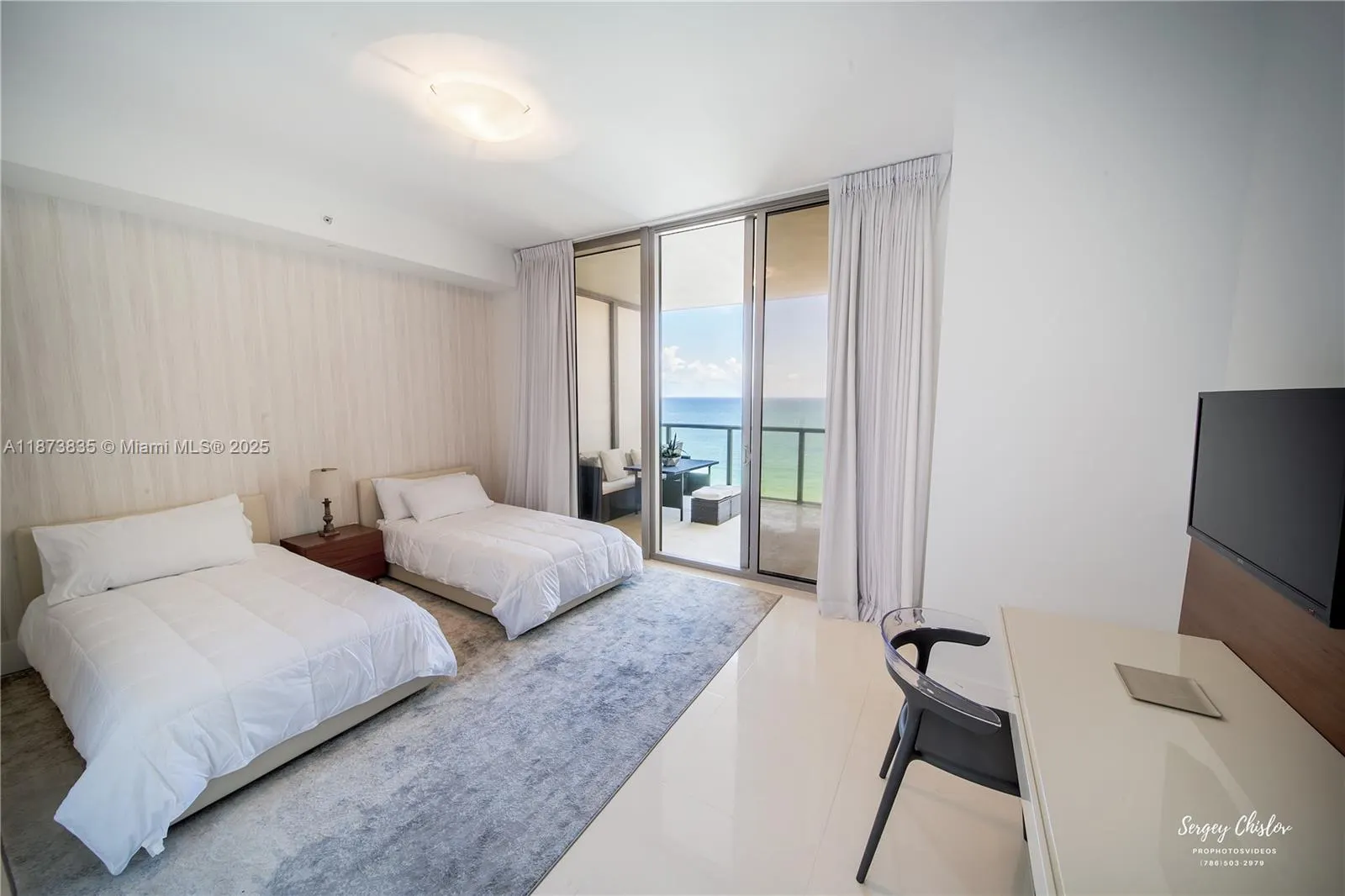 9705 Collins Ave, #1404N