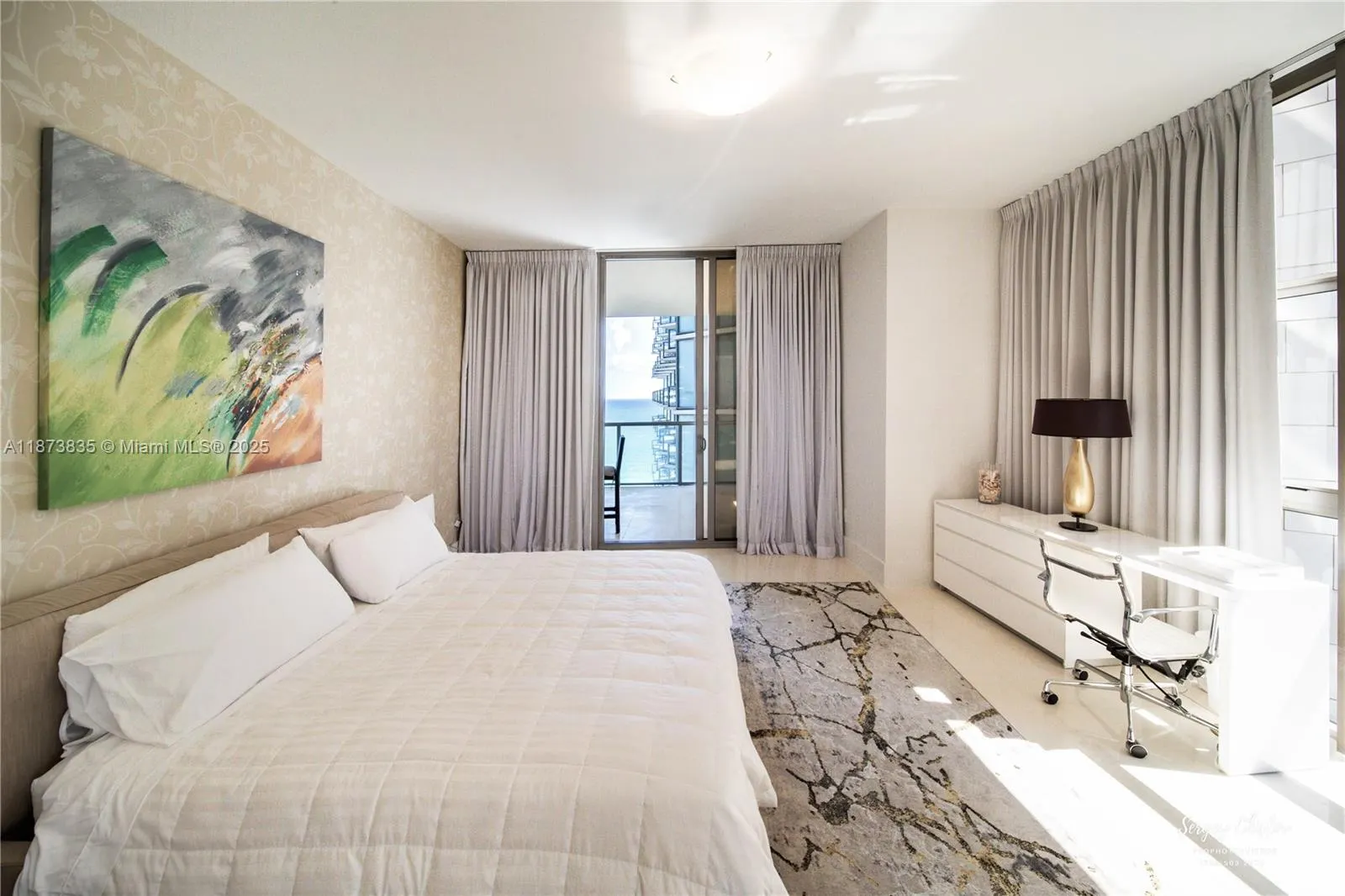 9705 Collins Ave, #1404N