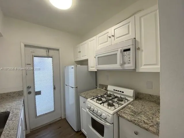 8132 Harding Ave, #7