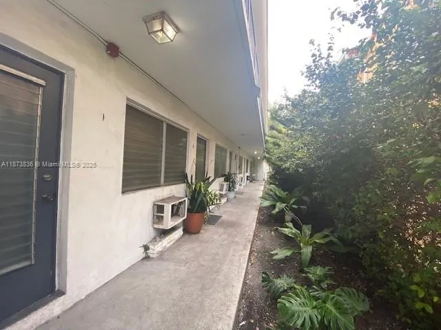 8132 Harding Ave, #7