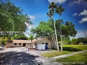 3621 NW 90th Ter