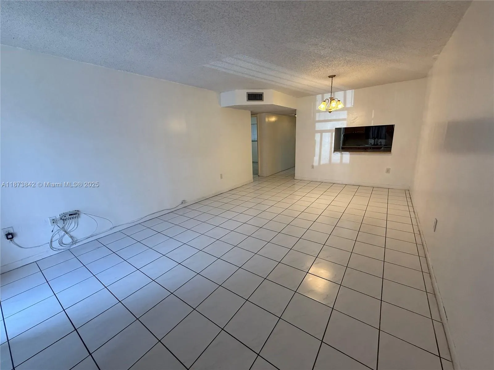2690 W 76th St, #102